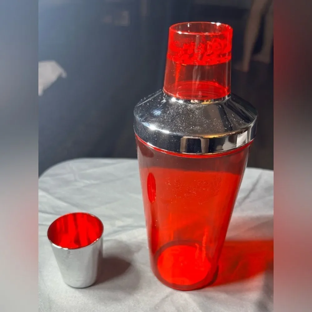 New Red Cocktail Shaker with Silver Lid - Home Kitchen Bar Mixer